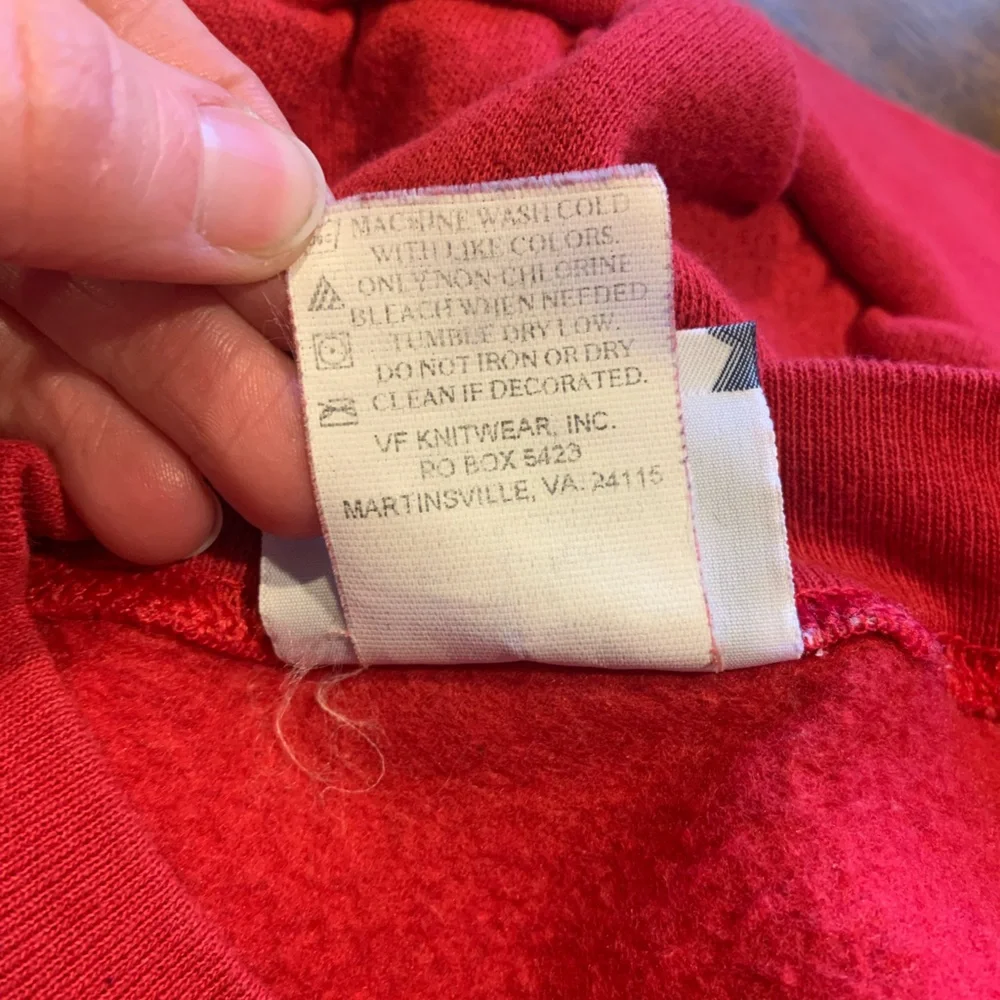 Vintage Christmas Greatest Gift Is JESUS Lee Size Small Sweatshirt Red Crew Neck